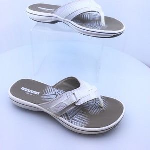 New Clarks Flip Flops Sandals White 5M